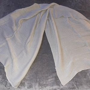 Le chateau beige, light nude scarf